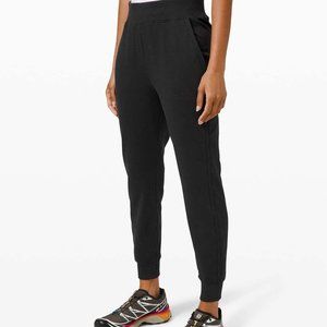 lululemon LA Warm Down High Rise Jogger Black | 2 NWT